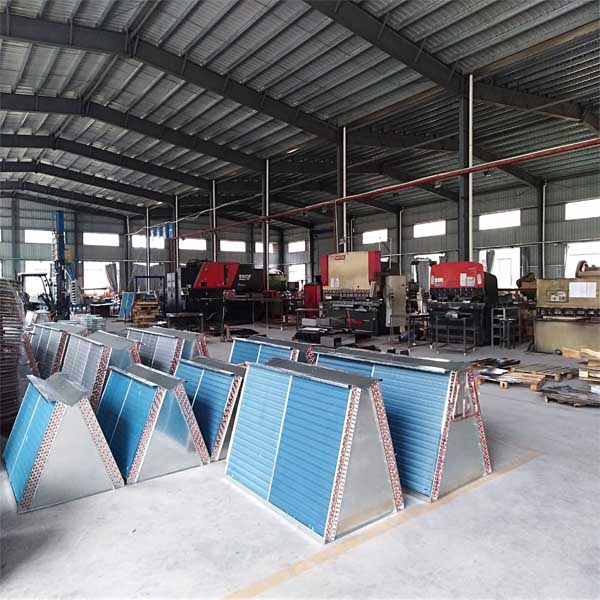 冷凝器生产车间